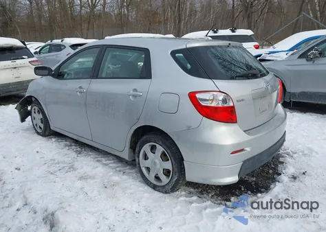 2010 Toyota Matrix z USA, uszkodzony, nr VIN 2T1KU4EE2AC358703